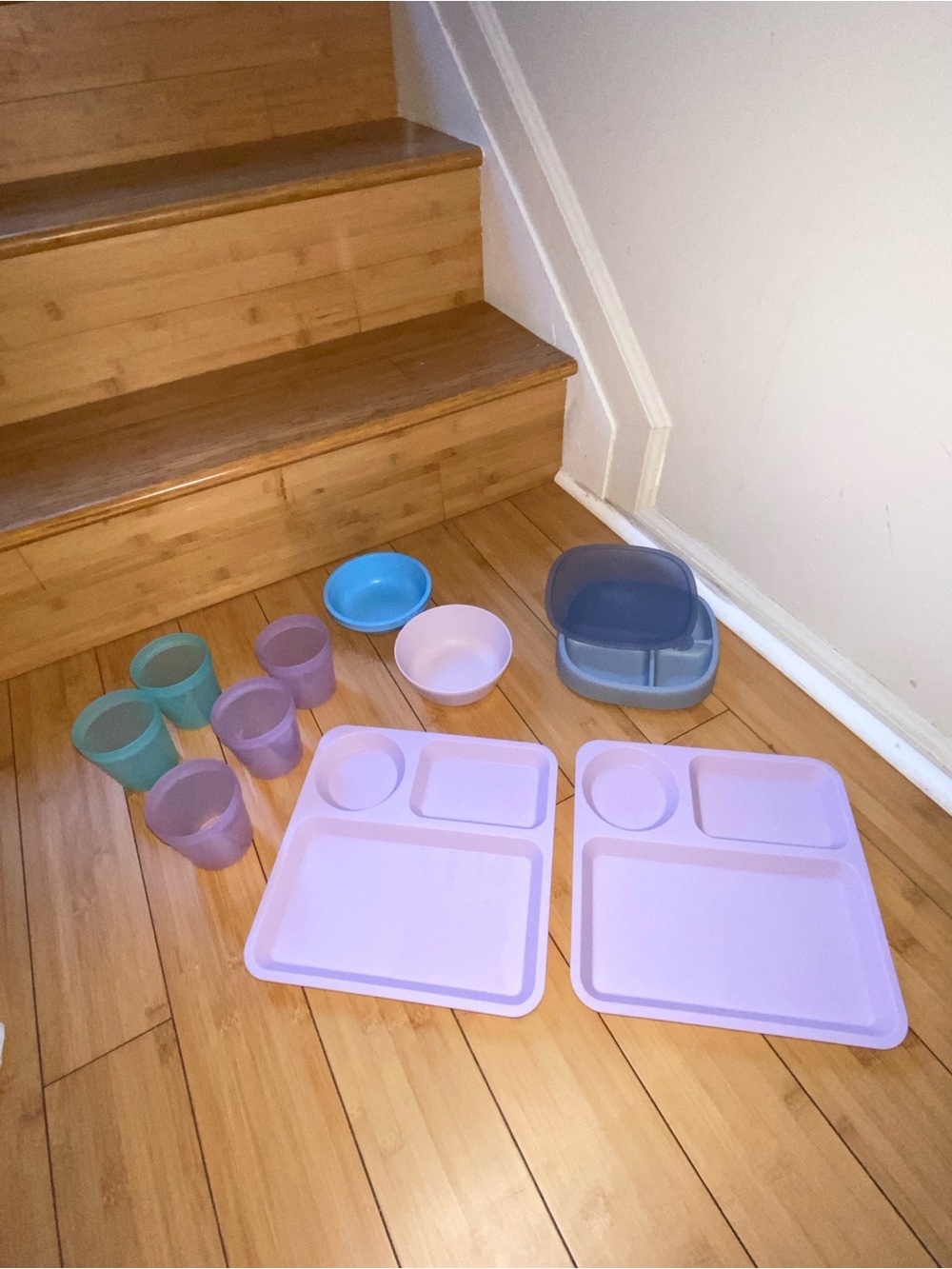 Kids plates, bowls, and cups dinnerwar set